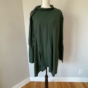 Boom Chic emerald forest green waffle knit size 18/20 tunic top